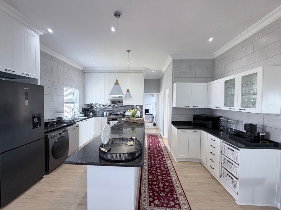 3 Bedroom Property for Sale in Big Bay Western Cape